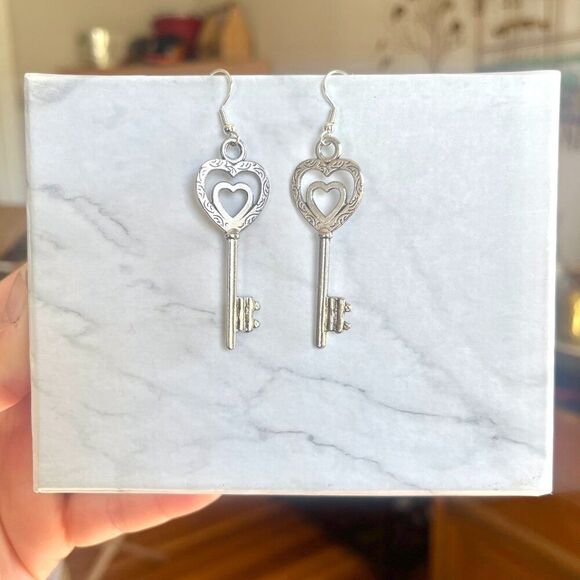 Silver Antique Skeleton Key with Heart Earrings - Picture 5 of 5